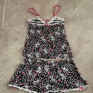 Small pj set floral